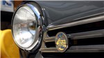 Kühlergrill eines Peugeot 203 3