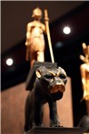 096 Figur des Koenigs auf einem Leopard